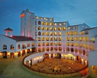 Arcadia Hotel - Marina Regia Residence - Mamaia - Edificio