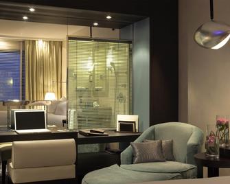 Sofitel Marseille Vieux-Port - มาร์เซย์ - ห้องนั่งเล่น