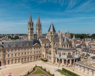 Hôtel Des Quatrans - Caen