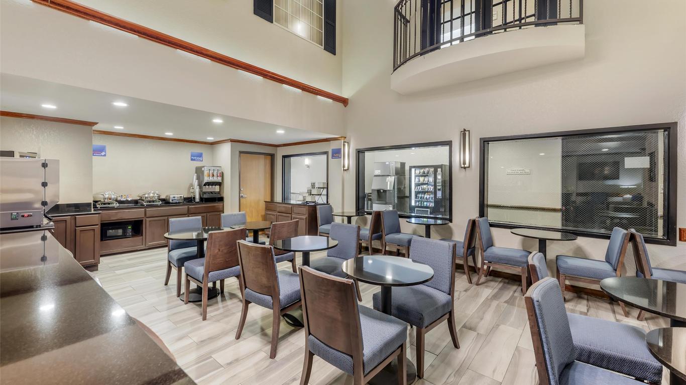 Best Western Alamo Suites
