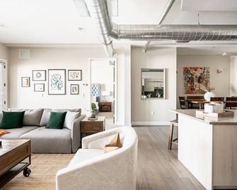 3198 Bright & Breezy at RiNo Art Lofts - Denver - Sala de estar