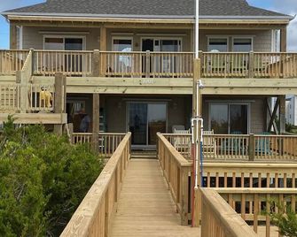 'Stress Free By The Sea' - Topsail Beach - Edificio