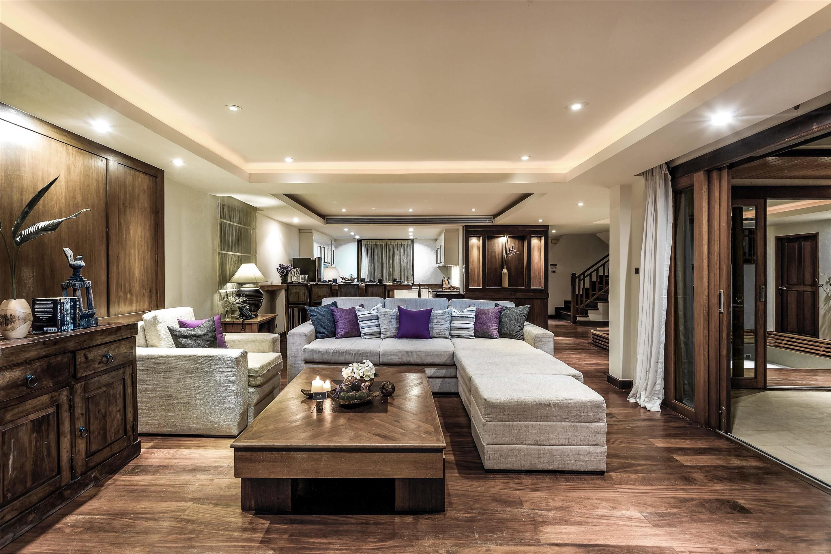 بارسيلو كوكونت آيلاند، بوكيت