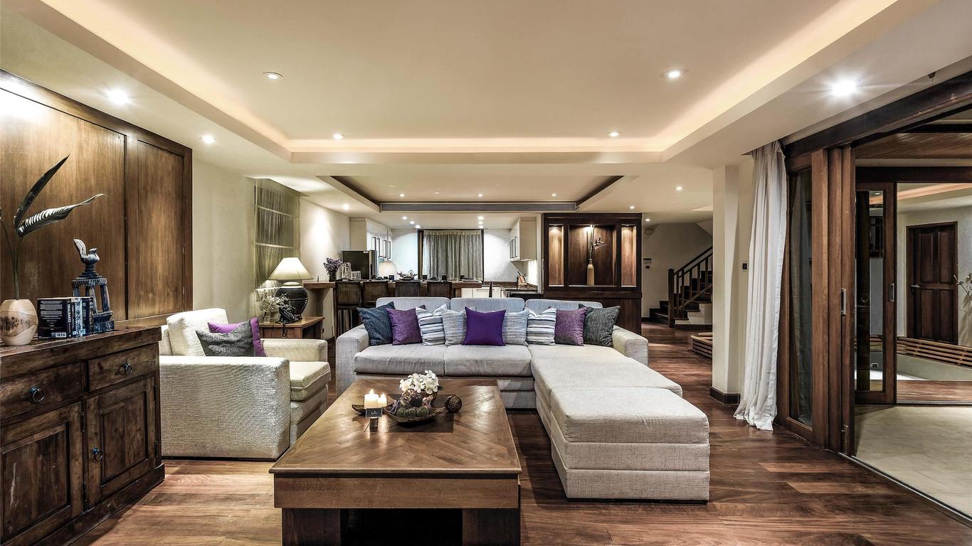 بارسيلو كوكونت آيلاند، بوكيت