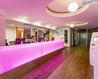 BreakFree on Cashel Christchurch - Christchurch - Front desk