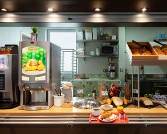 B&B HOTEL Paris Le Bourget - La Courneuve - Buffet
