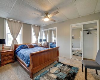 Pittsburgh Home w/ Private Yard 3 Mi to Dtwn! - Pittsburgh - Habitación