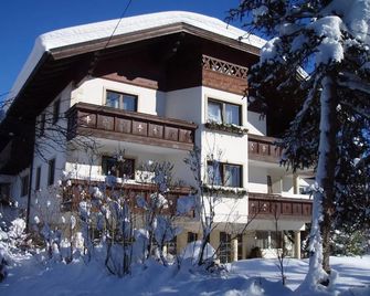 Hotel Barbarahof - אלטנמארקט אים פונגאו - בניין