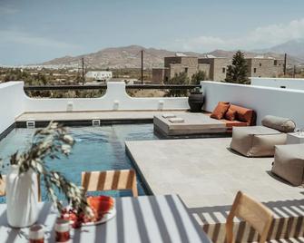Kalea Luxury Villas - Agia Anna - Balcón