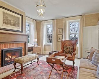 Orchard Hill Arrow Rock - Nelson - Sala de estar