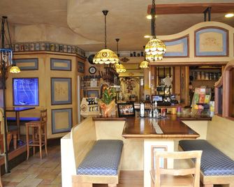 Hotel Vittoria - ריבה דל גארדה - בר