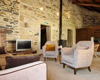 Finca La Cuevona de Guitiriz - Guitiriz - Sala de estar