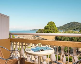 Messonghi Beach Hotel - Moraitika - Balkon