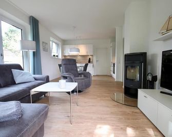 Kapitänshaus 4 - Kellenhusen - Sala de estar