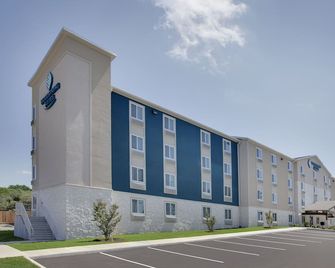Woodspring Suites San Antonio Stone Oak - San Antonio - Bina