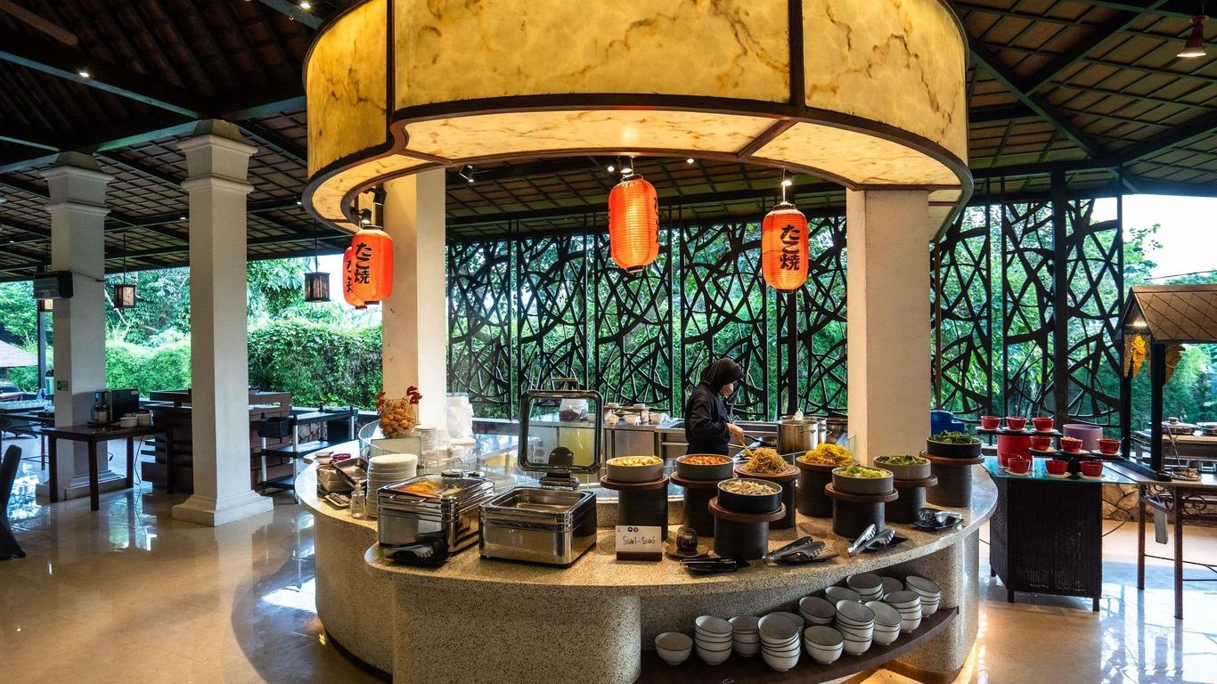 Novotel Bogor Golf Resort & Convention Center