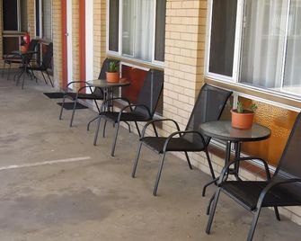 Jackaroo Apartments - Moree - Terasa