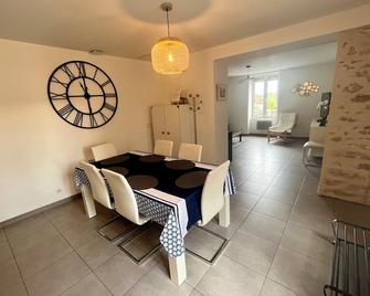 Appartement 2 chambres lumineux - Gironville-sur-Essonne - Restaurante