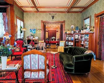 Alexander Mansion Bed & Breakfast - Winona - Lounge