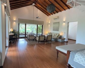 Calamansi Cove Villas - Balapitiya - Living room