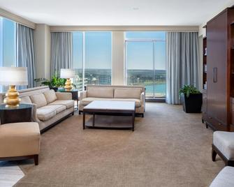 Renaissance Dallas North Hotel - Dallas - Living room
