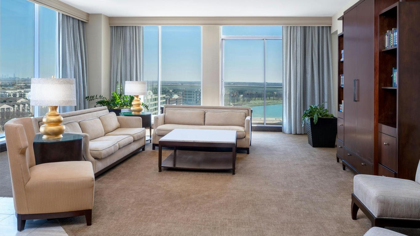 Renaissance Dallas North Hotel