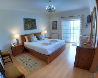 Luxury Apartment 4 Bedrooms Pool in Marisol - Corroios - Bedroom