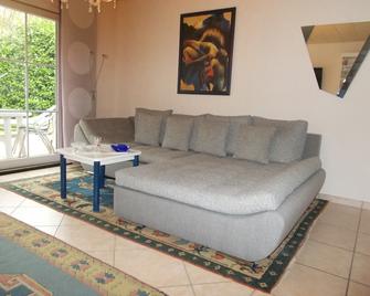 Wonderful luxury apartment in Betting, Grand Est France. Accessible - Freyming-Merlebach - Living room