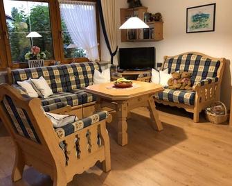 Vacation apartment/apartment for 4 guests with 63m² in Wertach (167745) - Wertach - Wohnzimmer