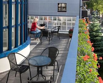 Tauras Center Hotel - פאלנגה