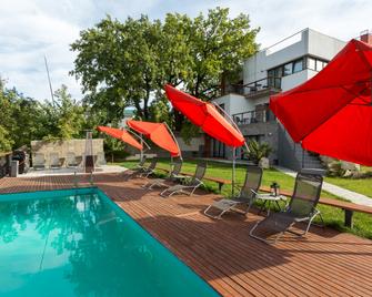 7terrass Boutique-Hotel - Samara - Piscina