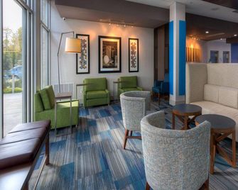 Holiday Inn Express & Suites Mount Pleasant By IHG - Mount Pleasant - Lounge