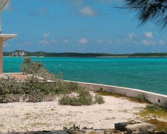 288. nite #A Regatta Point, A Private Cay - George Town - Strand
