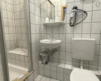 Hotel Antoni - Bochum - Badkamer
