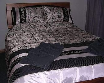 Glenayr Shearers Quarters Apartment - Launceston - Bedroom