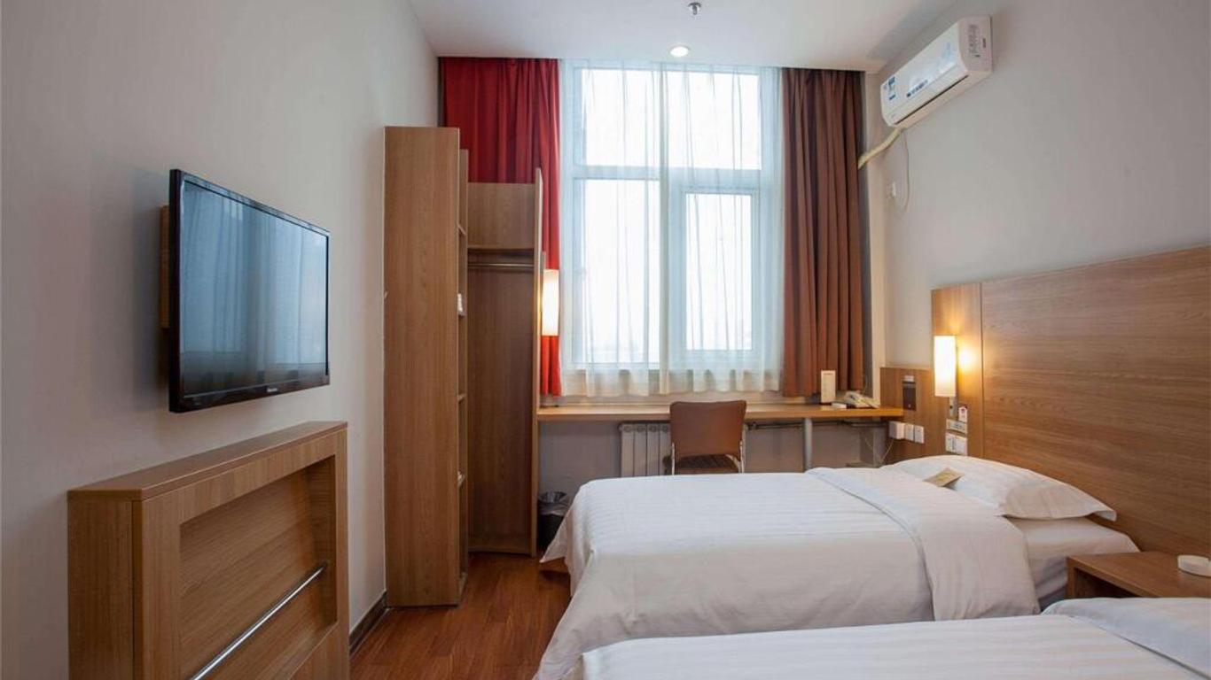 Ibis Qingdao Chengyang