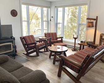 Cottage - 737 Rendez-vous - Saint-Romain - Living room