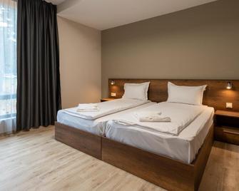 Queen Nelly Park - Kiten - Dormitor