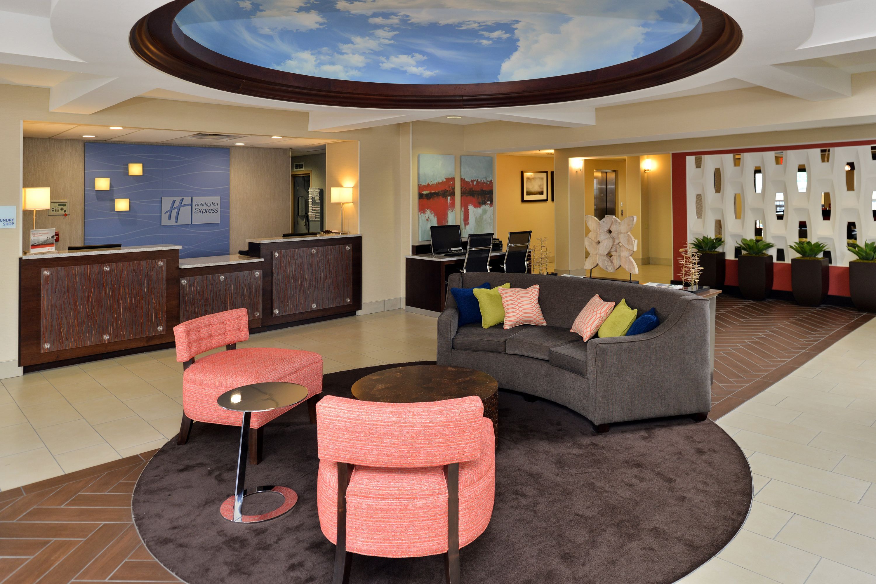 Holiday Inn Express & Suites Tampa Airport By IHG - טמפה - טרקלין
