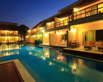 Belle Villa Resort, Pai - Pai - Pool