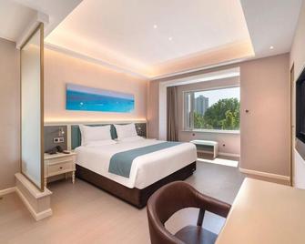 Starway Hotel (Qinhuangdao Tianshui Caotang) - Qinhuangdao - Bedroom