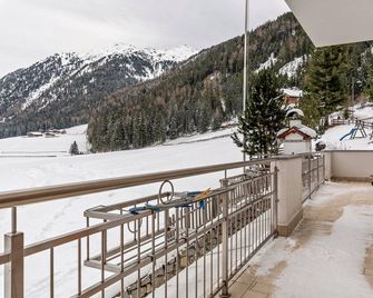 Huterhof Apt Tatschblick - Riobianco - Balkon