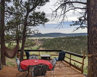 29ft Alpha Wolf Rv Plus Sibley Double Bell Tent Combo! @evanscliff, Hot Tub! - Hot Springs - Balkón