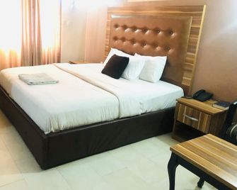 Silver Grandeur Hotel - Lagos - Bedroom