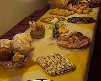 Agriturismo Pian Del Tevere - Torgiano - Buffet