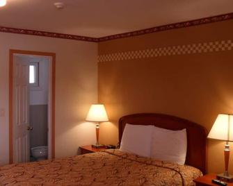 Forest Plaza Motel - Mount Forest - Habitación