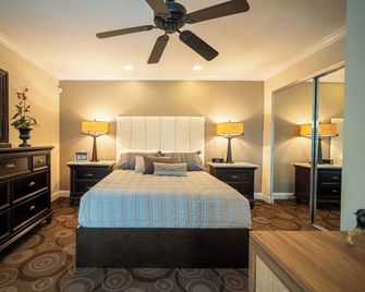 Beautiful & Romantic Downtown Private Pool & Spa. Amazing Westerly Facing Views - Palm Springs - Habitación