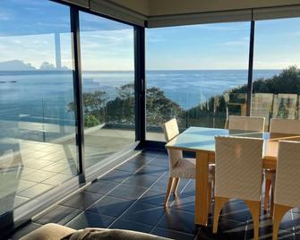 Seaview Point Stunning Clifftop House - Matauri Bay - Balcón