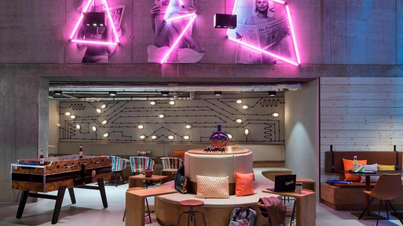 Moxy Frankfurt City Center
