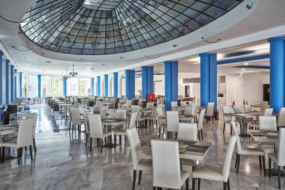 ساندي فيلاس ريزورت